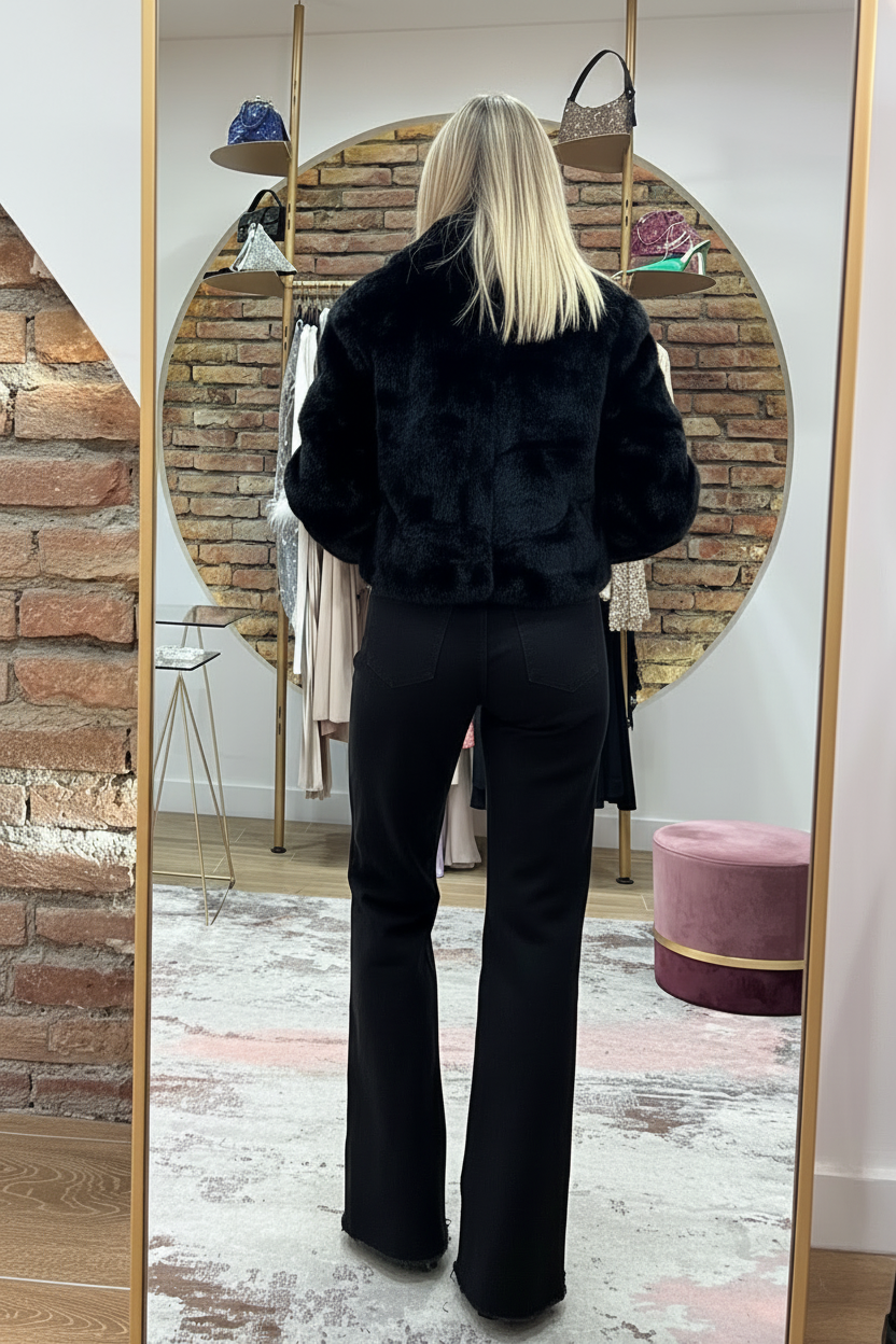 Giacca ecopelliccia Elisabetta nera
