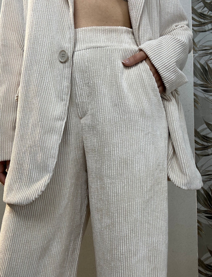 Tailleur Chloé in velluto a coste panna