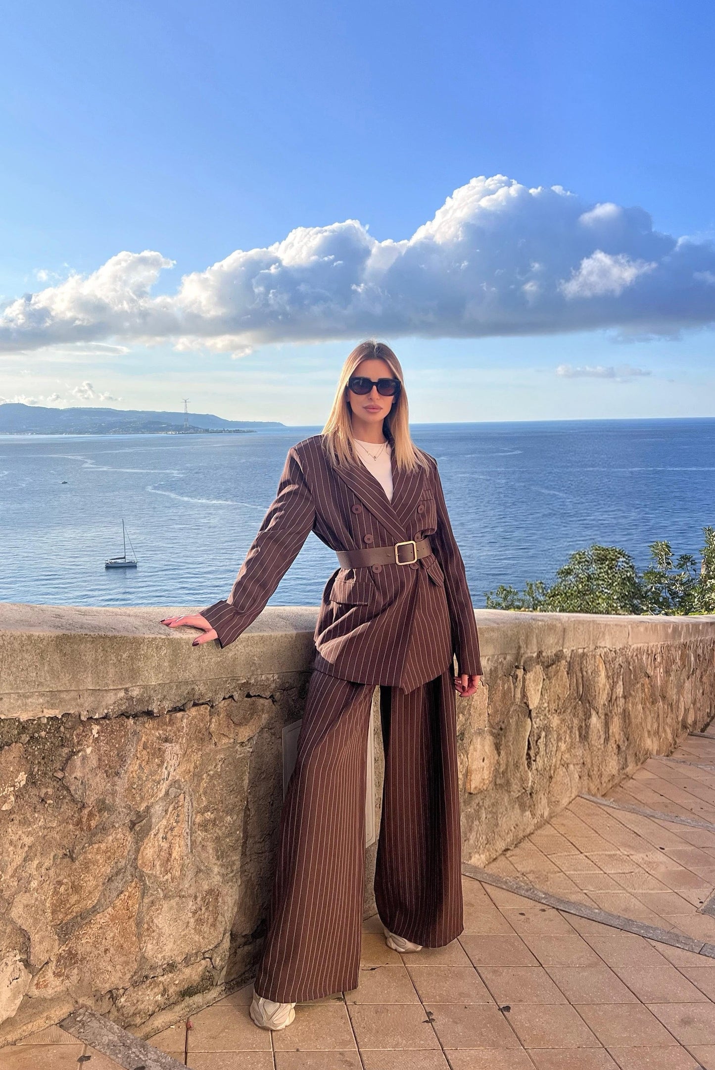 Tailleur Oversize a Righe Marroni