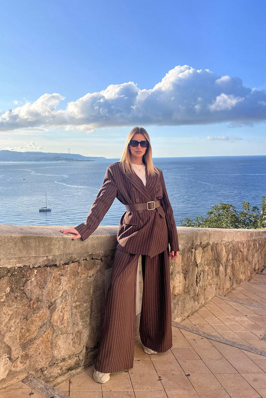 Tailleur Oversize a Righe Marroni