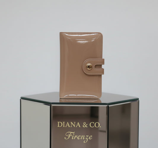 Portafoglio DIANA&CO. Effetto vernice nude