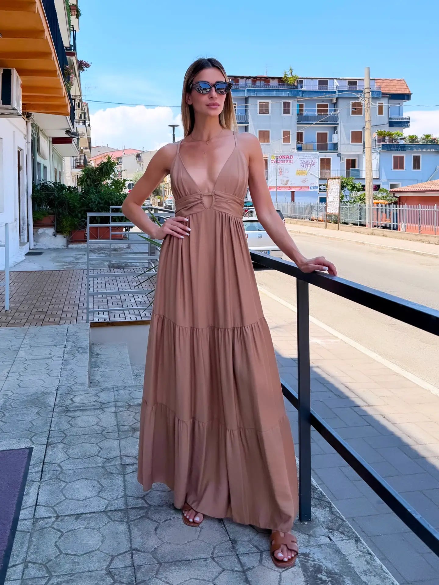 Abito Lungo Nika color camel