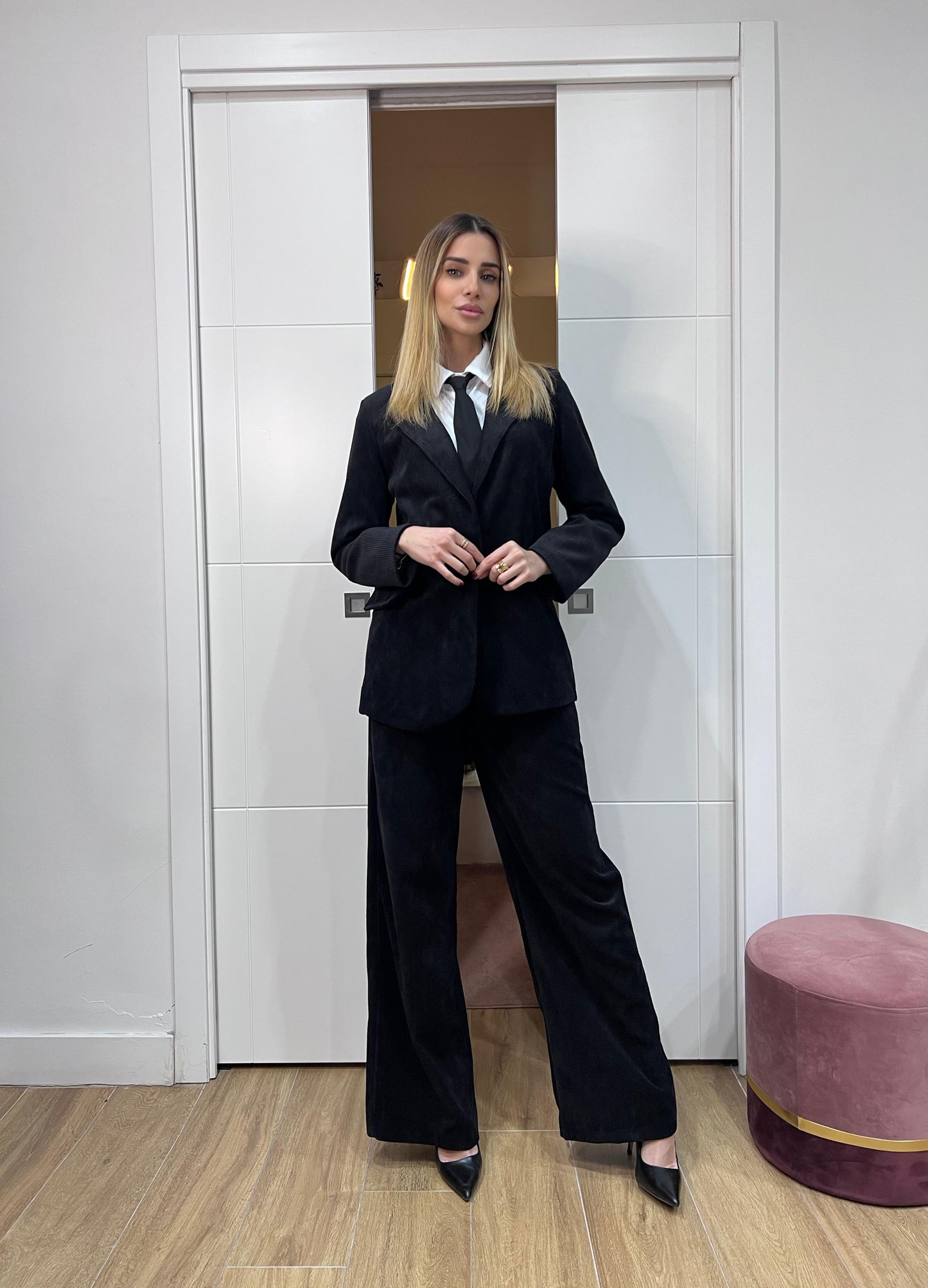 Tailleur Chloé in velluto a coste nero