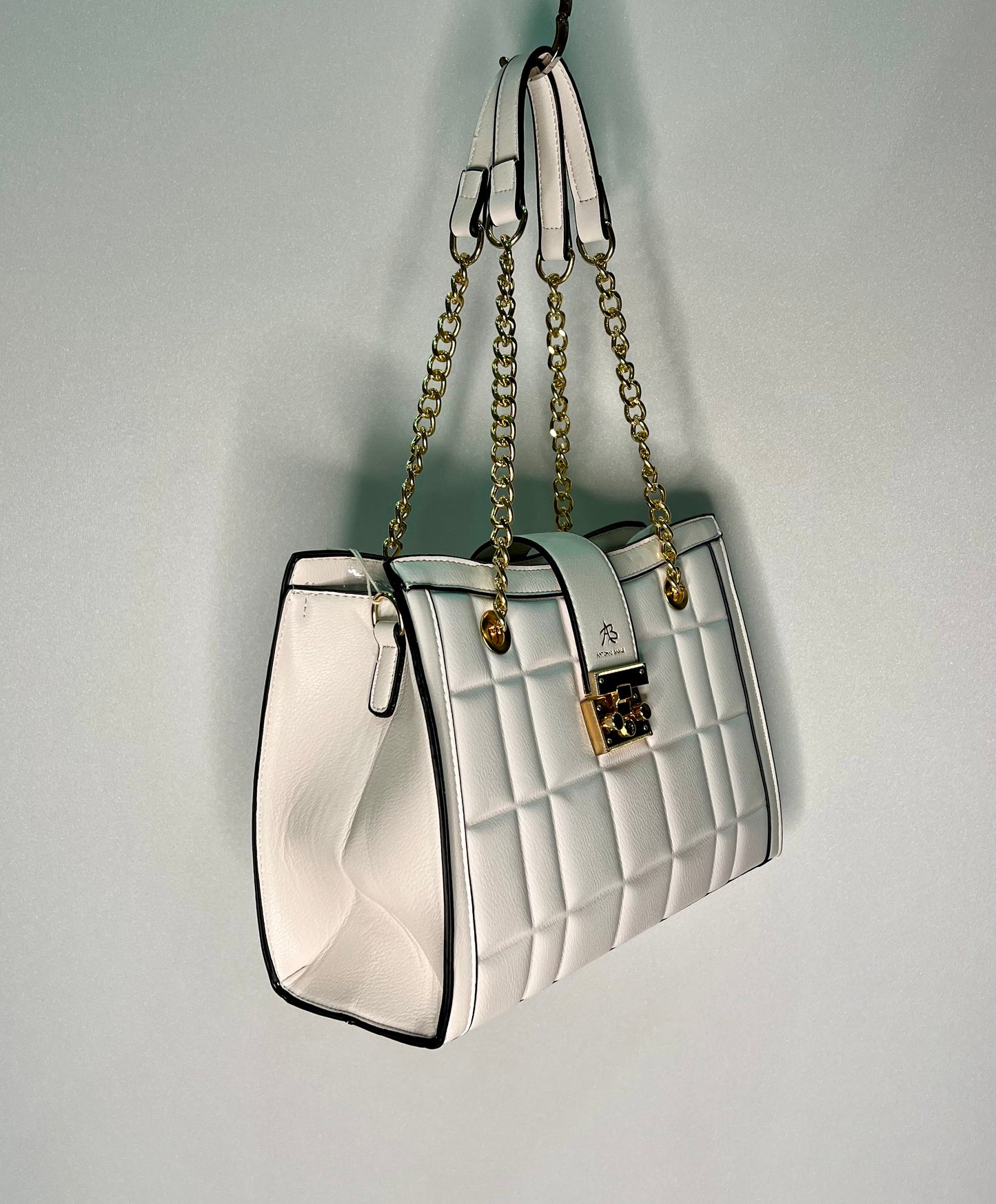Borsa Antonio Basile